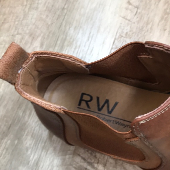 New Mens Robert Wayne Vegan Leather Chelsea Boots - Picture 5 of 8